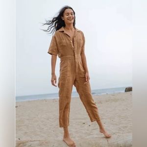 Mate the Label short sleeve linen jumpsuit Sedona size small